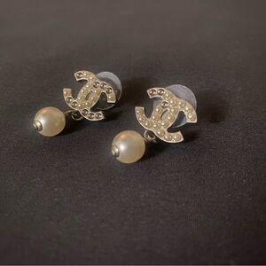 Classic Chanel Cc Pearl Earrings